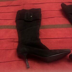Elegant Black Women's Knee-High Boots
